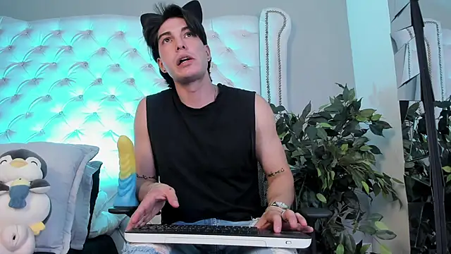 Karimferrer online show from March 24, 3:33 am