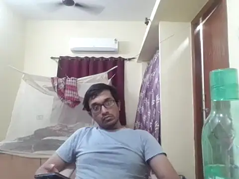 THE NAKED BOY online show from February 5, 4:25 pm