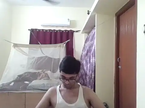 THE NAKED BOY online show from February 23, 4:47 am