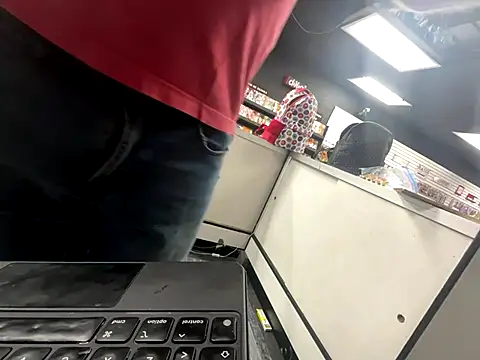 RawRyder8 online show from December 17, 2:08 am