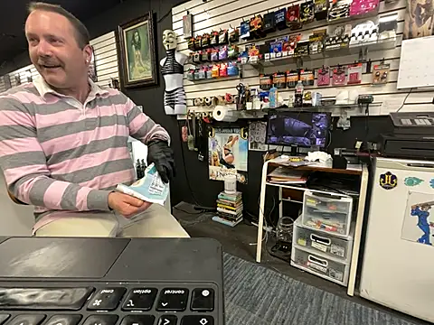 Snapshot of RawRyder8 chatting on February 4, 9:10 pm RawRyder8 online show from February 4, 9:10 pm