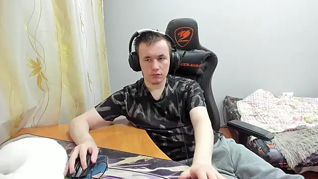 iliaskrislove online show from November 7, 12:52 pm