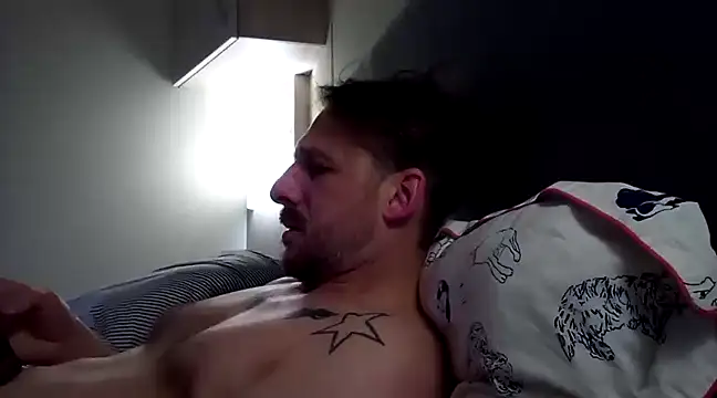 HungKing88 online show from March 10, 9:45 am