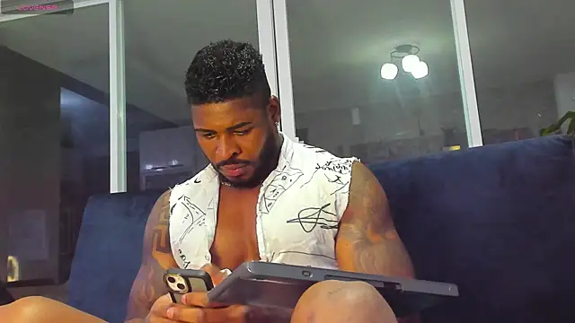 Makonneen online show from December 3, 3:51 am