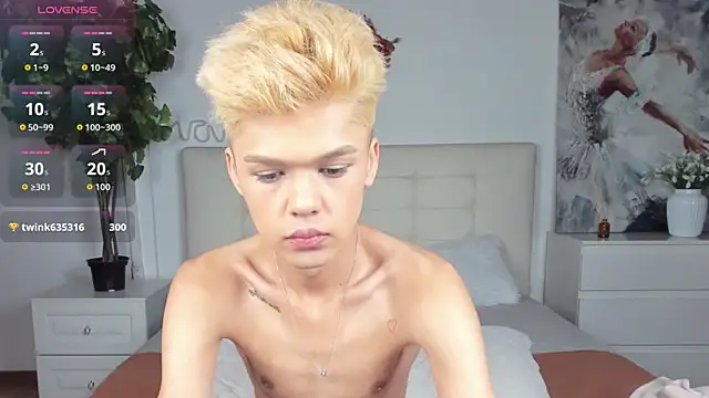 Felix Rey online show from November 14, 6:42 pm