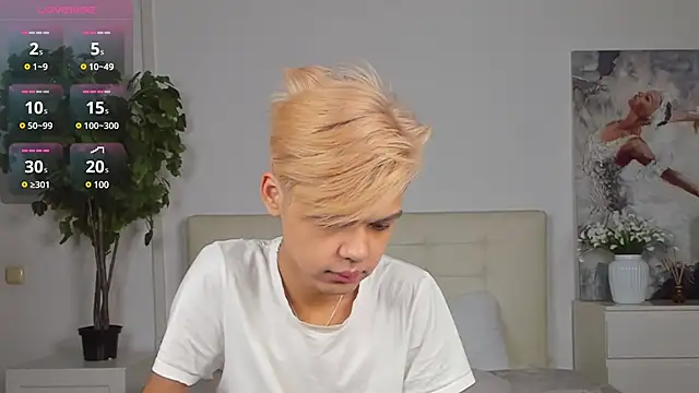 Felix Rey online show from February 7, 3:52 pm