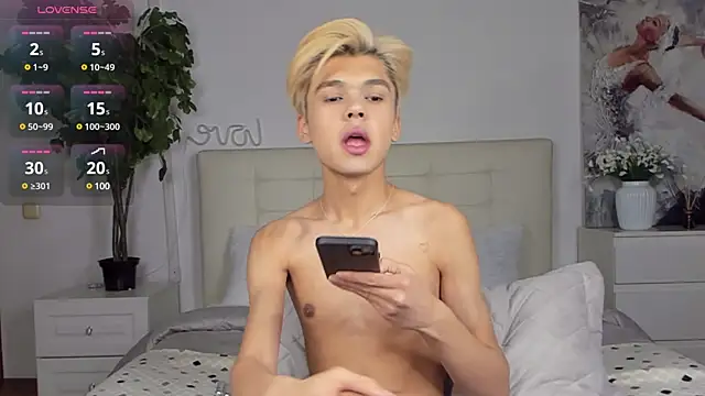 Felix Rey online show from March 1, 10:21 pm