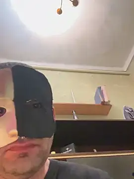 Snapshot of Ariel_Ari chatting on January 9, 1:18 am Ariel Ari online show from January 9, 1:18 am