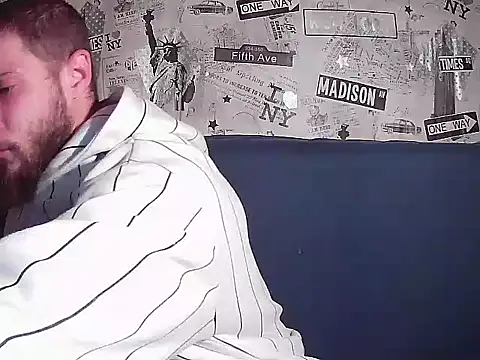 jimmyy  online show from November 10, 6:13 pm