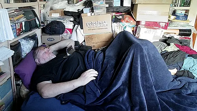 hadeszeuss2 online show from March 15, 3:40 pm