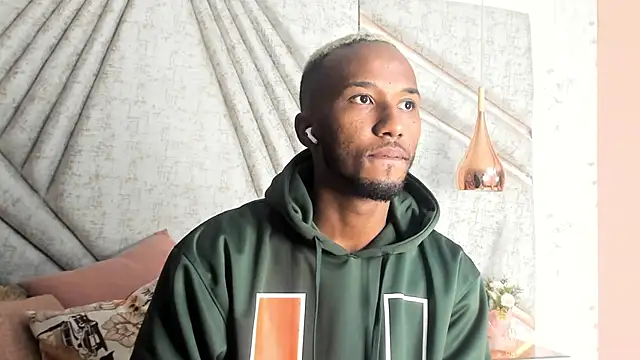 JamesParck online show from December 2, 11:32 am