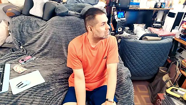 ClampMaster online show from October 11, 10:03 pm