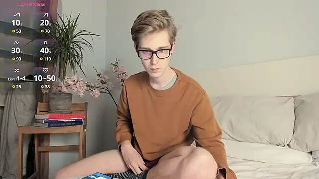 Shirizi online show from December 10, 6:49 pm