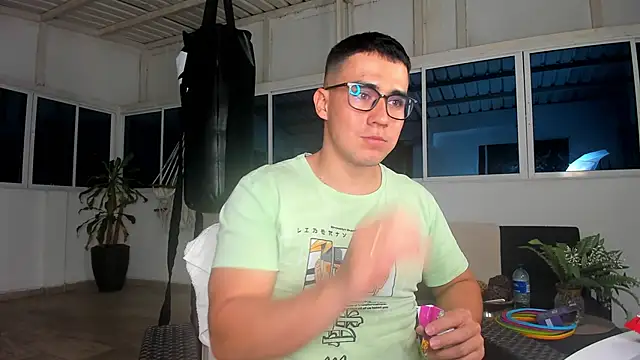 owengray2n online show from January 27, 1:59 am