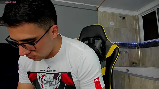 owengray2n online show from February 26, 2:36 pm