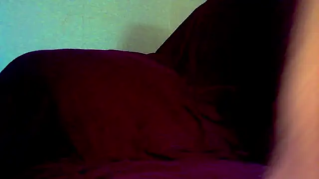 Snapshot of Deckard_Webb1_ chatting on January 4, 4:32 pm Deckard Webb1  online show from January 4, 4:32 pm