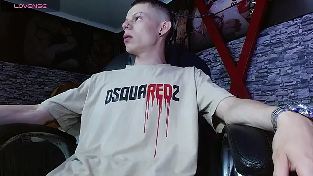 Snapshot of Matthew_Boy_ chatting on March 12, 9:35 pm Matthew Boy  online show from March 12, 9:35 pm