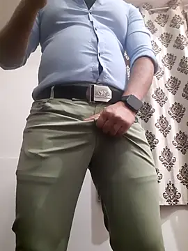 Guyinshortss online show from February 23, 7:04 pm