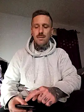 Schabernack1990 online show from October 15, 3:58 am