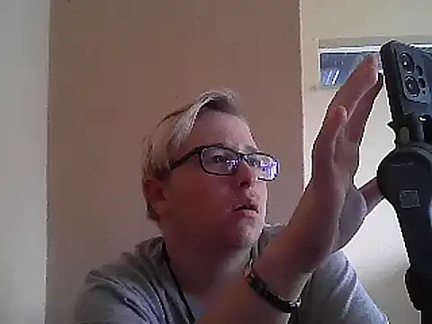 Snapshot of bisexualboy05 chatting on January 12, 2:19 pm bisexualboy05 online show from January 12, 2:19 pm