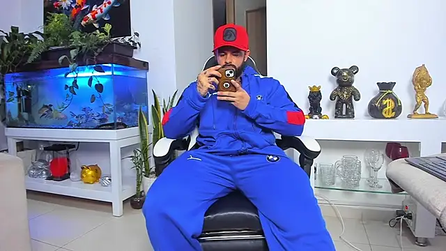 Johnnygrayson1 online show from January 5, 11:41 pm