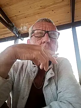 Freddy1962 online show from December 4, 4:32 am