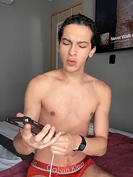 cybercosmiiic online show from February 14, 6:29 pm