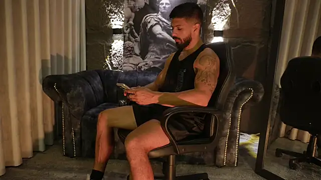 DannSaenz online show from February 6, 2:03 pm