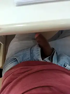 OLAJONES online show from April 25, 4:04 pm