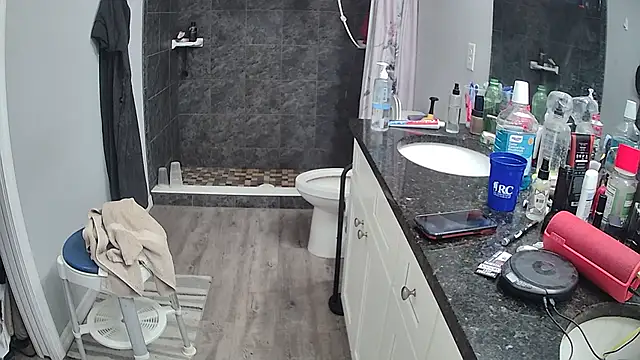 lou63ponce online show from March 4, 6:37 pm