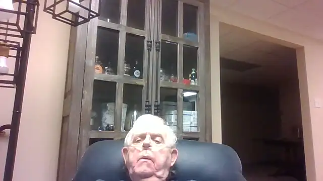 bootlegmanz online show from March 15, 4:35 pm