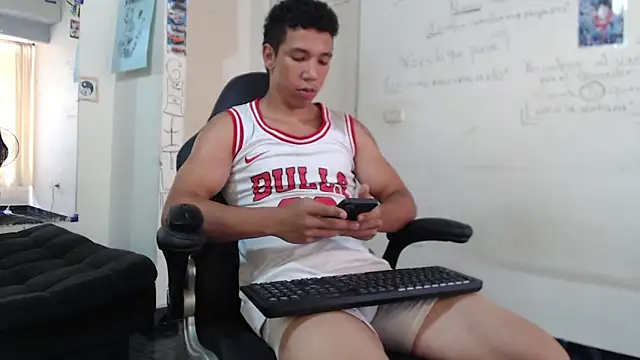 ethan noir online show from February 11, 7:30 pm