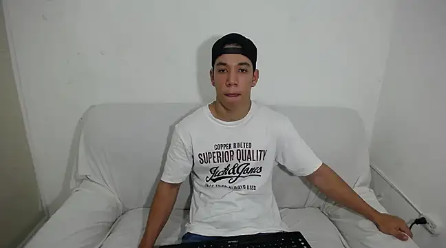 ethan noir online show from February 14, 7:54 pm