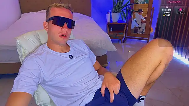 tommy cumfinger online show from February 13, 6:19 am