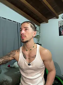 Valentino Xander online show from February 20, 3:47 am