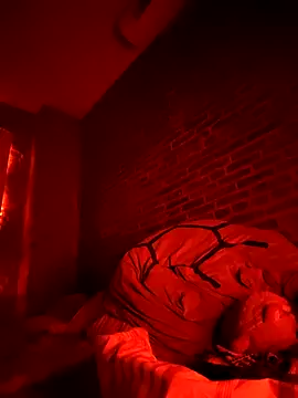 BlackD4uxo online show from April 16, 4:01 am