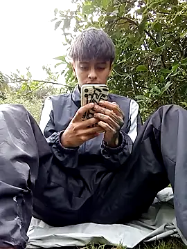 Snapshot of Cuervo_maniaco chatting on September 18, 6:54 pm Cuervo maniaco online show from September 18, 6:54 pm