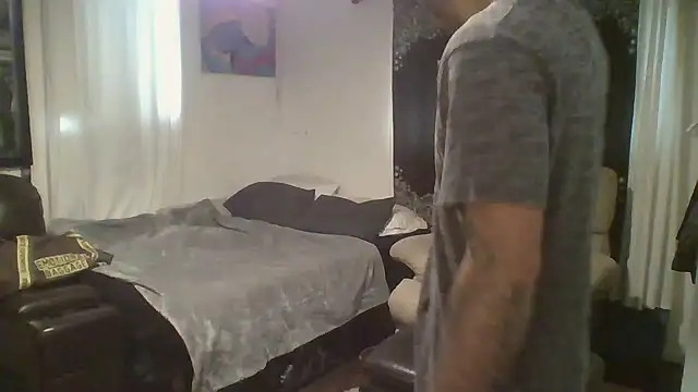 JohnnyDeep187 online show from December 11, 10:49 pm