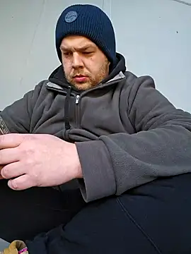 PupW0lfy online show from December 23, 11:25 am