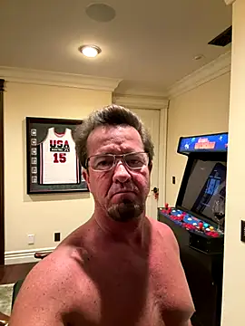 sluttydylan online show from December 1, 3:20 am