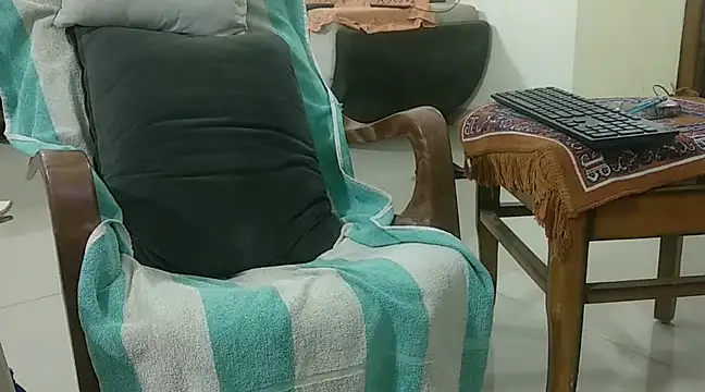 kaan3o3 online show from March 13, 7:50 pm