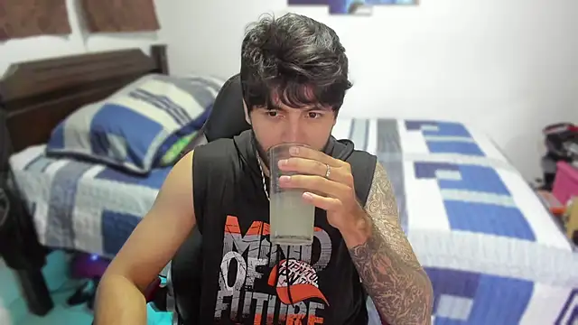 justin stark7 online show from January 16, 11:48 pm