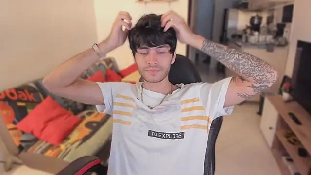 justin stark7 online show from October 7, 9:41 pm