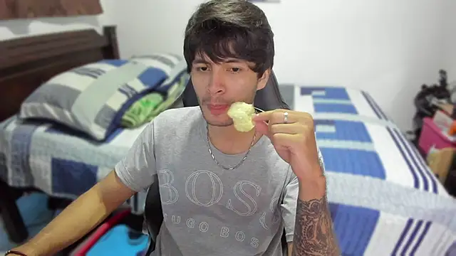 justin stark7 online show from December 23, 11:49 pm