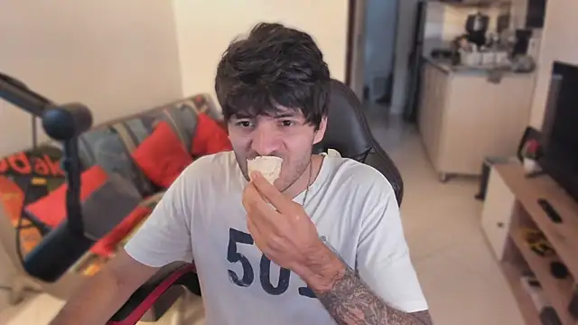 justin stark7 online show from October 6, 9:30 pm