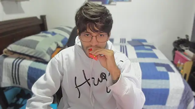 justin stark7 online show from March 14, 11:20 pm