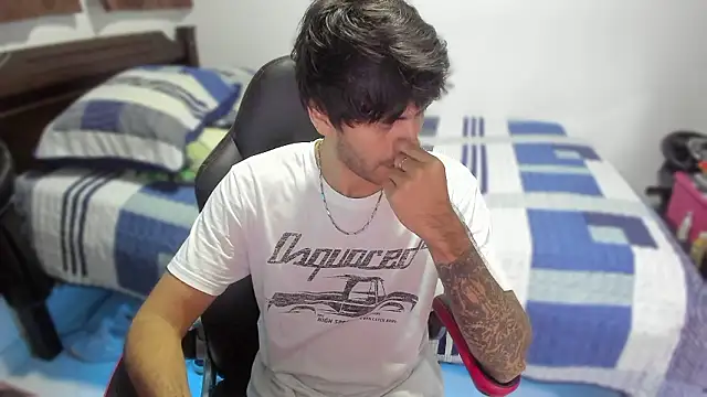 justin stark7 online show from December 2, 10:54 pm