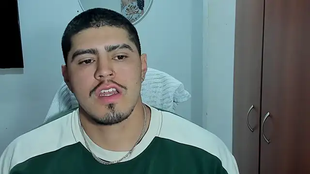 Snapshot of Baltazar_Dupont chatting on October 21, 12:19 pm Baltazar Dupont online show from October 21, 12:19 pm