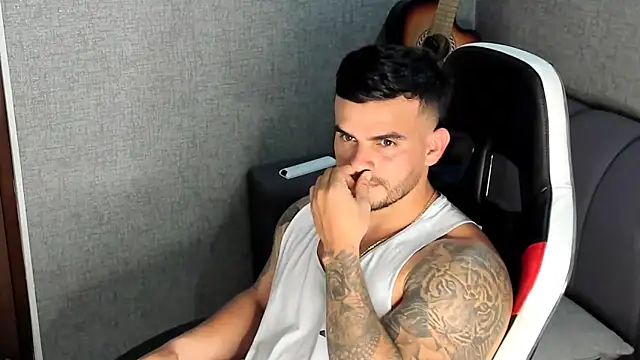 Ricardogo19 online show from November 5, 1:07 am