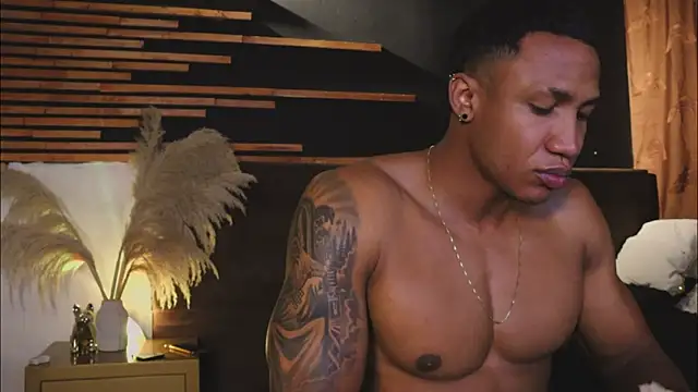 Logan Varela online show from January 16, 1:04 pm